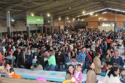AlmoÃ§o da Escola Padre Gerson foi sucesso em Laranjeiras do Sul (09/07)