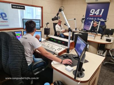 Presidente da Comunidade SÃ£o Pedro Cidade participa ao vivo do Alegria Geral 
