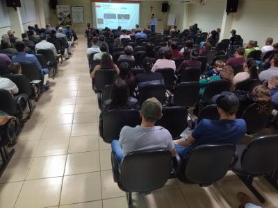 RAÃ‡Ã•ES COPROSSEL - NutriÃ§Ã£o animal Ã© foco de palestra com pecuaristas 