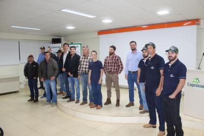 RAÃ‡Ã•ES COPROSSEL - NutriÃ§Ã£o animal Ã© foco de palestra com pecuaristas 