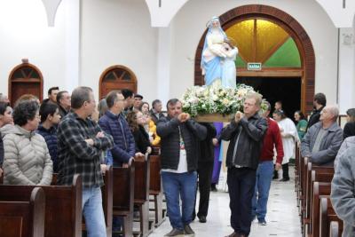 3Âº Dia Da Novena em louvor a Padroeira SantÂ´Ana teve a presenÃ§a da ParÃ³quia SÃ£o JoÃ£o Batista de Nova Laranjeiras