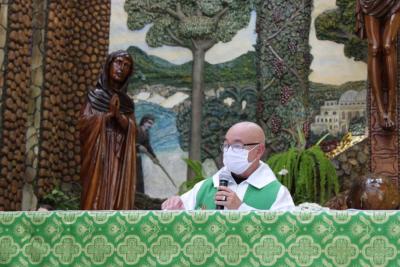 3Âº Dia Da Novena em louvor a Padroeira SantÂ´Ana teve a presenÃ§a da ParÃ³quia SÃ£o JoÃ£o Batista de Nova Laranjeiras