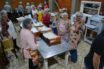5Âº Dia da Novena em louvor a SantÂ´Ana teve a participaÃ§Ã£o da ParÃ³quia Santo AntÃ´nio de PÃ¡dua de Rio Bonito do IguaÃ§u