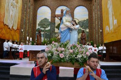 6Âº dia da Novena em louvor a Padroeira SantÂ´Ana teve a participaÃ§Ã£o da ParÃ³quia do Virmond