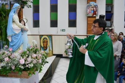 7Âº dia da Novena em Louvor a Padroeira SantÂ´Ana teve benÃ§Ã£o especial para os Carpinteiros e Marceneiros.