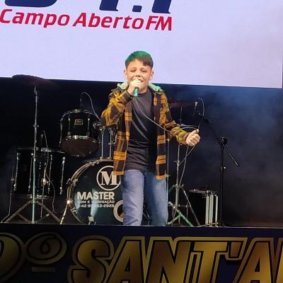 Segunda noite do 9Â° Santâ€™Ana Fest tambÃ©m lota pavilhÃ£o da matriz