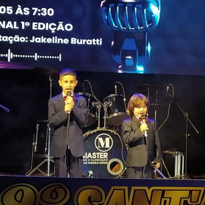 Segunda noite do 9Â° Santâ€™Ana Fest tambÃ©m lota pavilhÃ£o da matriz