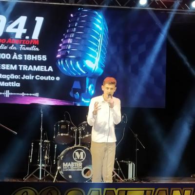 Segunda noite do 9Â° Santâ€™Ana Fest tambÃ©m lota pavilhÃ£o da matriz