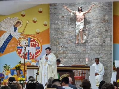 Em Porto Barreiro, Padre Marco AurÃ©lio celebra 15 anos de sacerdÃ³cio