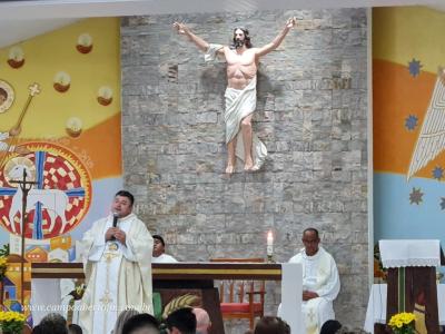 Em Porto Barreiro, Padre Marco AurÃ©lio celebra 15 anos de sacerdÃ³cio