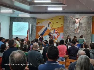 Em Porto Barreiro, Padre Marco AurÃ©lio celebra 15 anos de sacerdÃ³cio