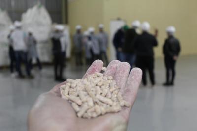 FÃ¡brica de RaÃ§Ãµes Coprossel recebe visita de acadÃªmicos e professores da Campo Real 