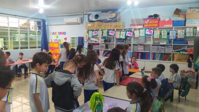 LS: Escola AluÃ­sio Maier realizou exposiÃ§Ã£o dos brinquedos confeccionados com sucatas