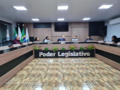 Alunos do Centro da Juventude de Laranjeiras do Sul visitaram a cÃ¢mara de vereadores