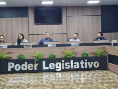 Alunos do Centro da Juventude de Laranjeiras do Sul visitaram a cÃ¢mara de vereadores