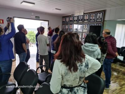Alunos do Centro da Juventude de Laranjeiras do Sul visitaram a cÃ¢mara de vereadores