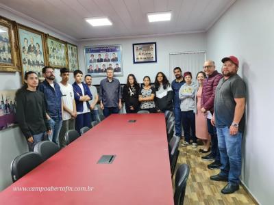 Alunos do Centro da Juventude de Laranjeiras do Sul visitaram a cÃ¢mara de vereadores