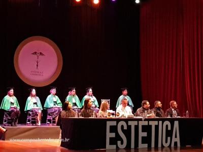 Curso de EstÃ©tica e CosmÃ©tica do Centro Universitario Campo Real celebra formatura com muita emoÃ§Ã£o