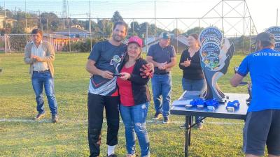 CampeÃµes definidos nos penaltis no Municipal de Futebol Sete em Porto Barreiro