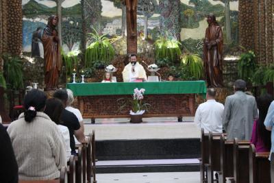 LS: Missa de AÃ§Ã£o de GraÃ§as em louvor aos 10 anos da OrdenaÃ§Ã£o Sacerdotal do Padre SebastiÃ£o Gulart reuniu centenas de fiÃ©is