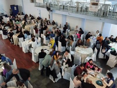 LS: Jantar Prol ao SOS promovido pelo ObservatÃ³rio Social foi sucesso de comercializaÃ§Ã£o.
