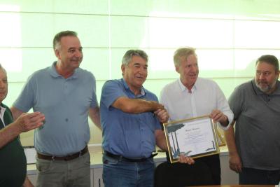 COPROSSEL recebe diplomaÃ§Ã£o da Assembleia Legislativa do Estado do ParanÃ¡