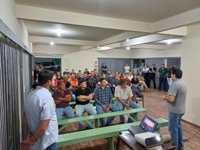 RaÃ§Ãµes Coprossel â€“ SoluÃ§Ãµes para a agropecuÃ¡ria, esse foi o tema da reuniÃ£o com produtores 