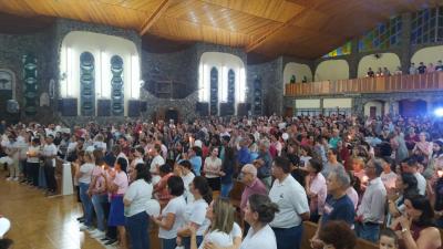 Centenas de FiÃ©is participaram da Acolhida da Imagem Peregrina de Nossa Senhora Aparecida em Laranjeiras do Sul