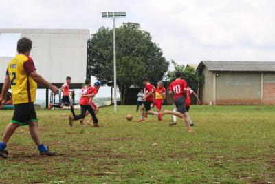 Duelo no Futebol entre VÃ´s x Netos termina empatado no 8 de Junho 