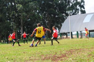 Duelo no Futebol entre VÃ´s x Netos termina empatado no 8 de Junho 