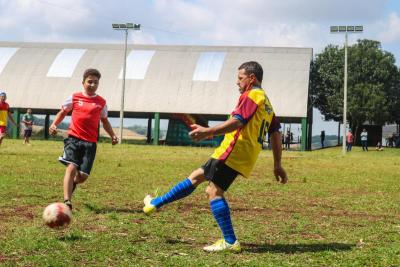 Duelo no Futebol entre VÃ´s x Netos termina empatado no 8 de Junho 
