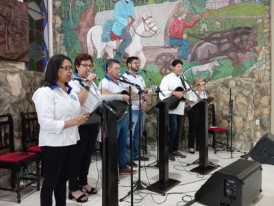 2Âº dia da Novena de Nossa Senhora Aparecida em Laranjeiras do Sul teve benÃ§Ã£o para as crianÃ§as