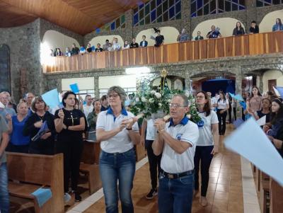 2Âº dia da Novena de Nossa Senhora Aparecida em Laranjeiras do Sul teve benÃ§Ã£o para as crianÃ§as