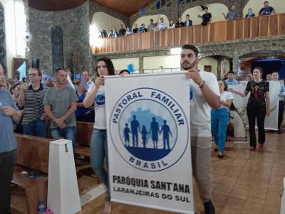 2Âº dia da Novena de Nossa Senhora Aparecida em Laranjeiras do Sul teve benÃ§Ã£o para as crianÃ§as
