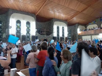 2Âº dia da Novena de Nossa Senhora Aparecida em Laranjeiras do Sul teve benÃ§Ã£o para as crianÃ§as