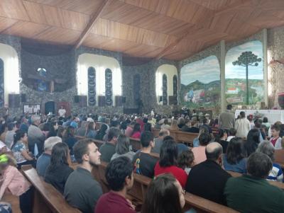 3ÂºDia da Novena de Nossa Senhora Aparecida em Laranjeiras do Sul foi marcada pela emoÃ§Ã£o