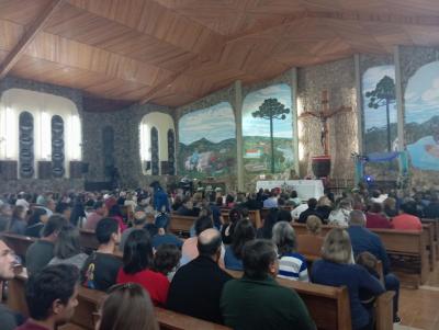 3ÂºDia da Novena de Nossa Senhora Aparecida em Laranjeiras do Sul foi marcada pela emoÃ§Ã£o