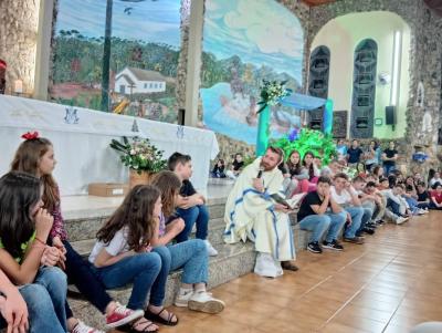 7Âª Dia da Novena de Aparecida em Laranjeiras do Sul foi presidida pelo Padre Everton