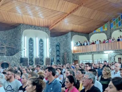 7Âª Dia da Novena de Aparecida em Laranjeiras do Sul foi presidida pelo Padre Everton