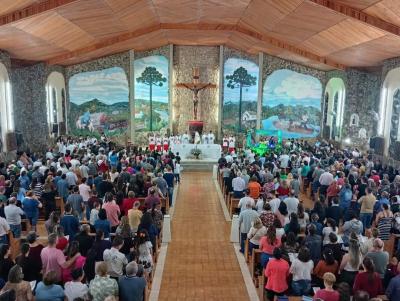7Âª Dia da Novena de Aparecida em Laranjeiras do Sul foi presidida pelo Padre Everton