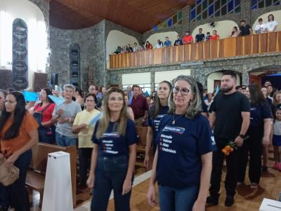 8Âº Dia da Novena de Aparecida em Laranjeiras do Sul teve benÃ§Ã£o para os professores e funcionÃ¡rios pÃºblicos