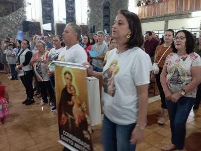 8Âº Dia da Novena de Aparecida em Laranjeiras do Sul teve benÃ§Ã£o para os professores e funcionÃ¡rios pÃºblicos