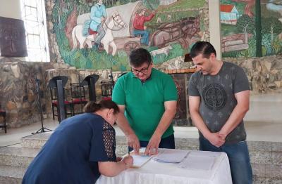 SantuÃ¡rio realizou a entrega da ContribuiÃ§Ã£o Premiada da Festa de Nossa Senhora Aparecida de Laranjeiras do Sul