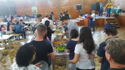 LS: Festa de Frei GalvÃ£o superou as expectativas e comercializou mais de 400 almoÃ§os