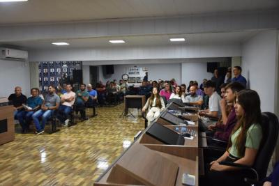 Jovens Vereadores sÃ£o empossados na CÃ¢mara de Laranjeiras do Sul