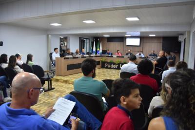 Jovens Vereadores sÃ£o empossados na CÃ¢mara de Laranjeiras do Sul