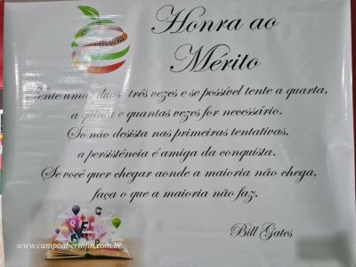 LS: ColÃ©gio Laranjeiras premia alunos destaques do ano