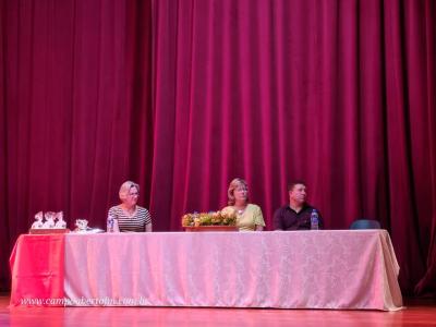 LS: ColÃ©gio Laranjeiras premia alunos destaques do ano