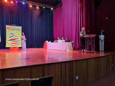 LS: ColÃ©gio Laranjeiras premia alunos destaques do ano