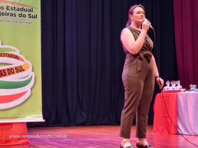 LS: ColÃ©gio Laranjeiras premia alunos destaques do ano